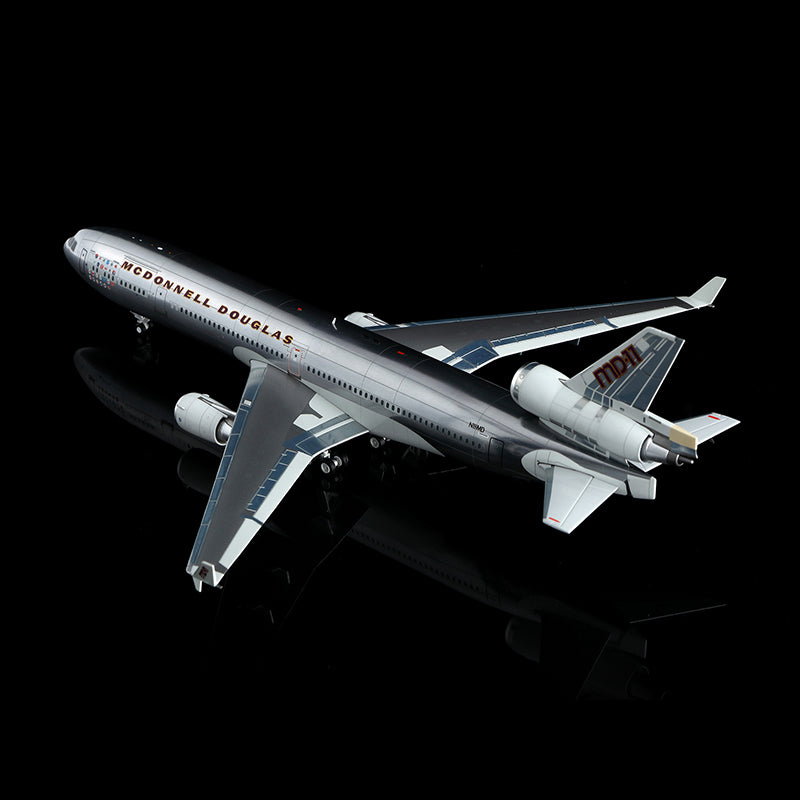 1:200 SQ Wings Mcdonnell Douglas MD-11 N111MD Diecast Aircraft Model