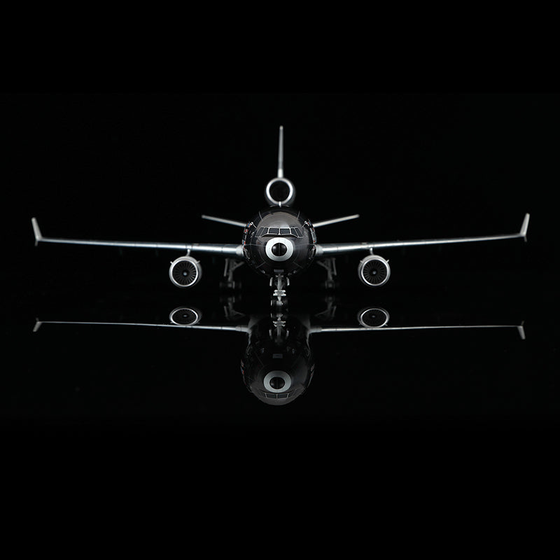 1:200 SQ Wings Mcdonnell Douglas MD-11 N111MD Diecast Aircraft Model