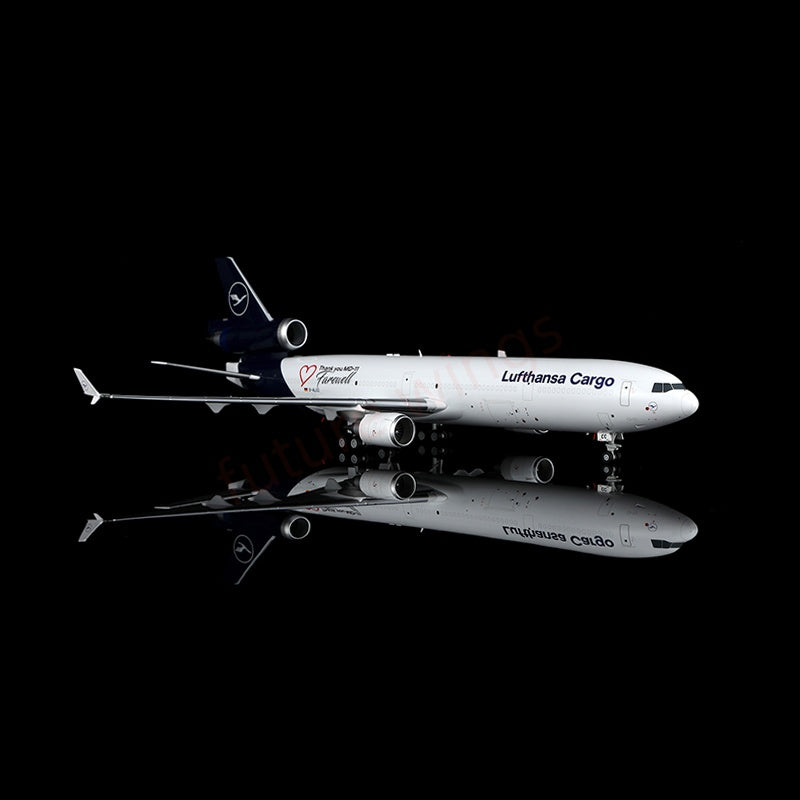 1:200 SQ Wings Lufthansa Airlines Mcdonnell Douglas MD-11 D-ALCC Diecast Aircraft Model