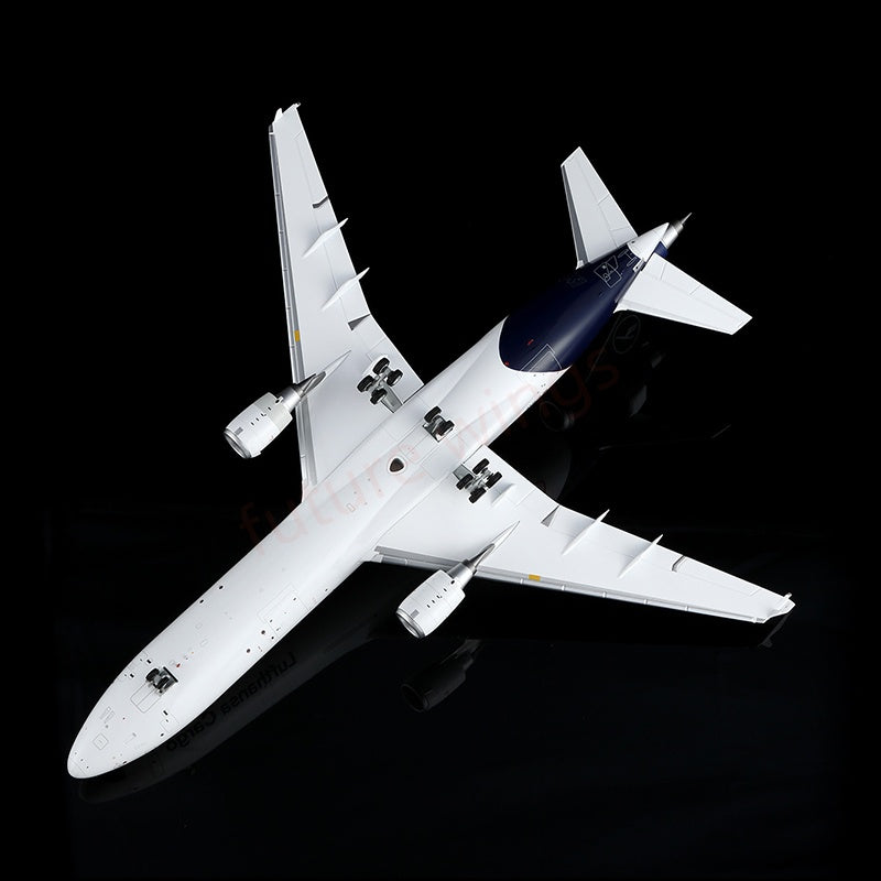 1:200 SQ Wings Lufthansa Airlines Mcdonnell Douglas MD-11 D-ALCC Diecast Aircraft Model