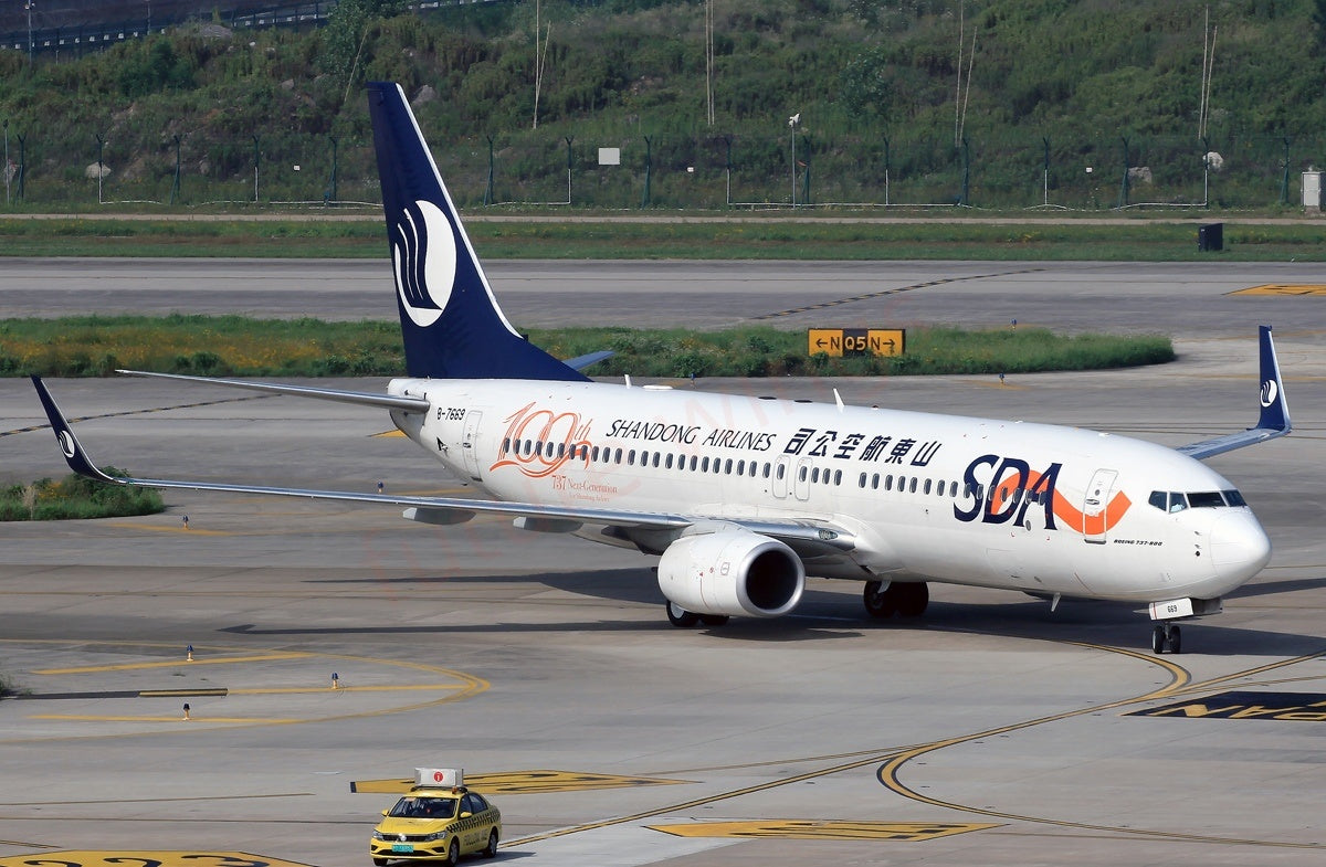 1:200 KJ Model(InFlight200*) ShanDong Airlines B737-800 B-7669 Diecast Aircraft Model