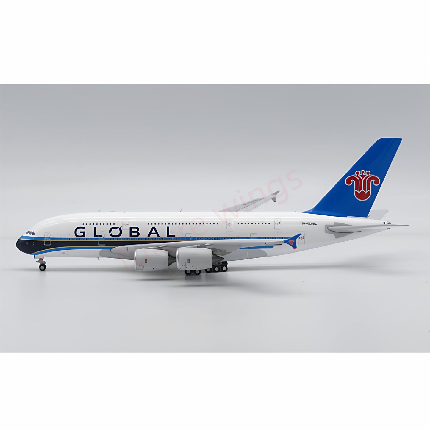 1:400 Apollo China SouthernxGlobal A380 9H-GLOBL Aircraft Model+Free Tractor