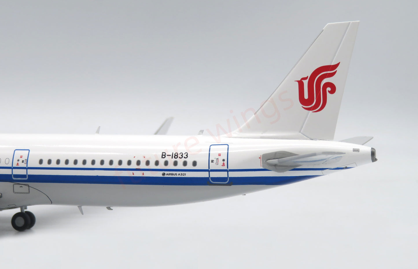 1:200 Apollo Air China A321 B-1833 Aircraft Model With Stand