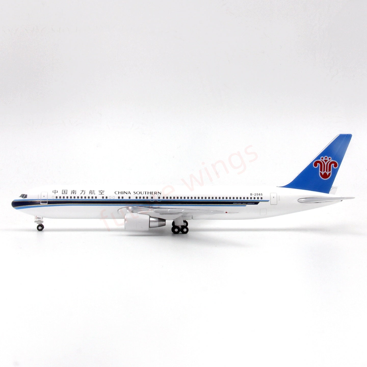 1:400 Jet Model China Southern Airlines B767-300ER B-2565 B-2566 Aircraft Model+Free Tractor