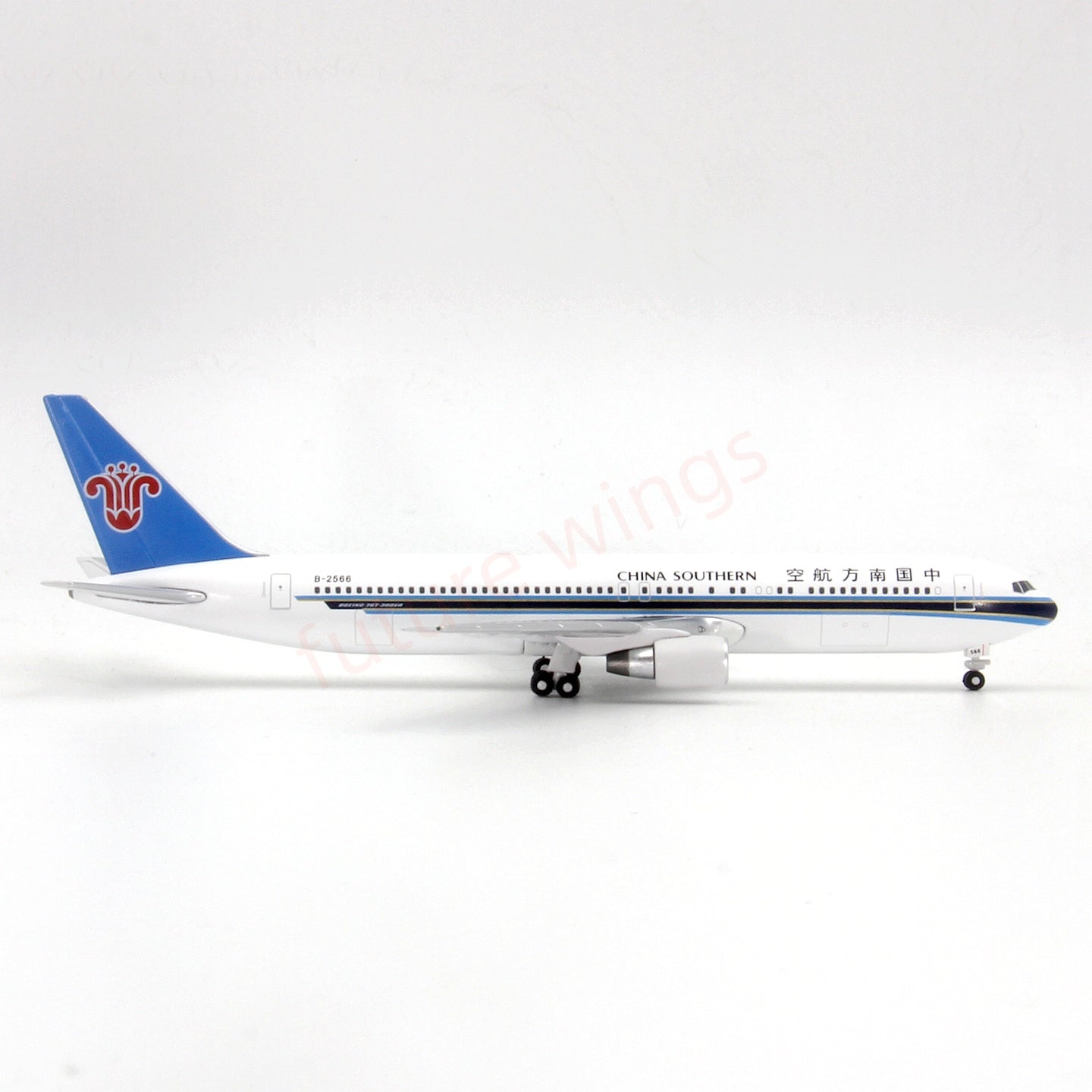 1:400 Jet Model China Southern Airlines B767-300ER B-2565 B-2566 Aircraft Model+Free Tractor