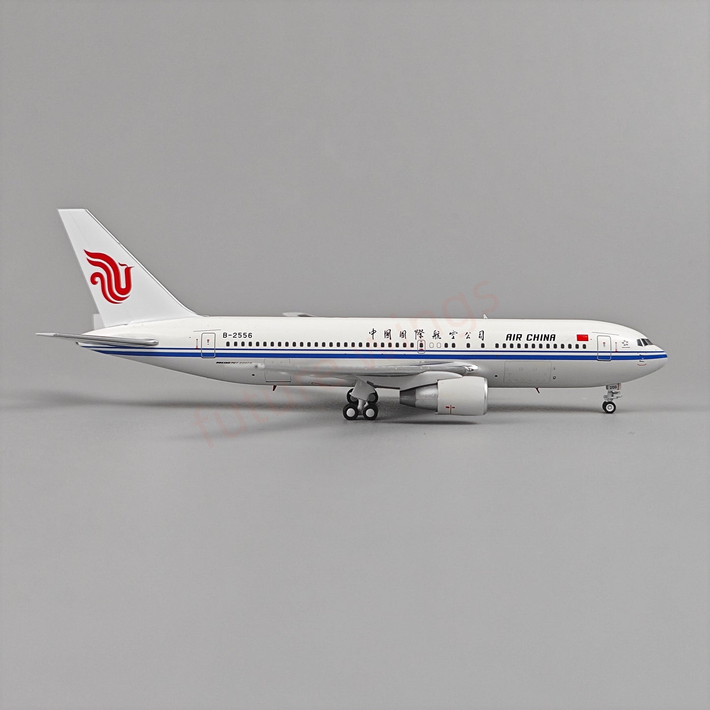 1:400 C Model Air China B767-200ER B-2556 Aircraft Model+Free Tractor
