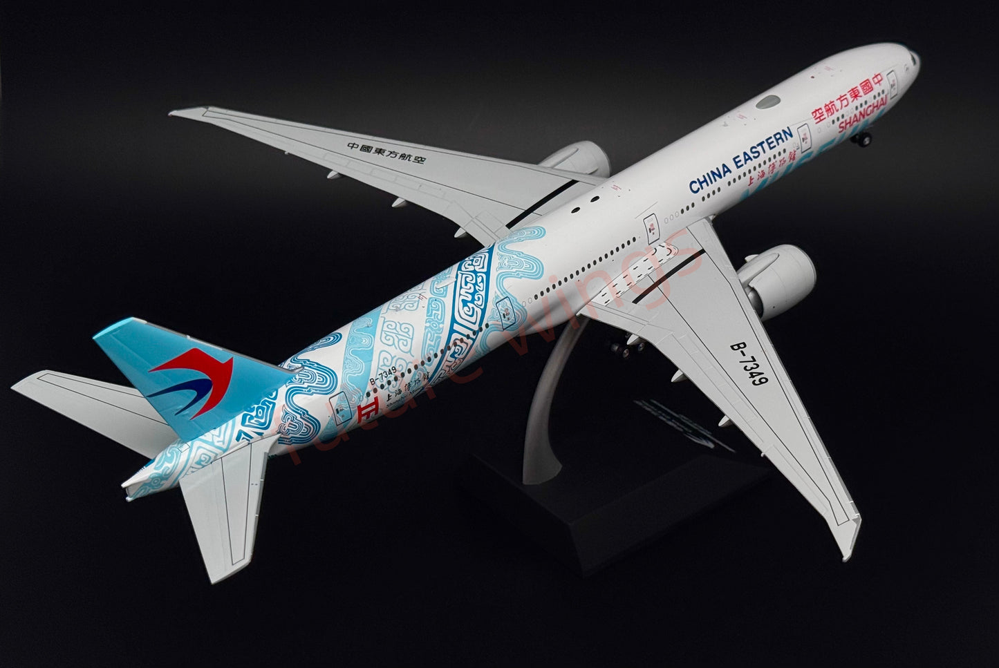 1:200 KJ Models(JC Wings) China Eastern Airlines B777-300ER B-7349 Diecast Aircraft Model