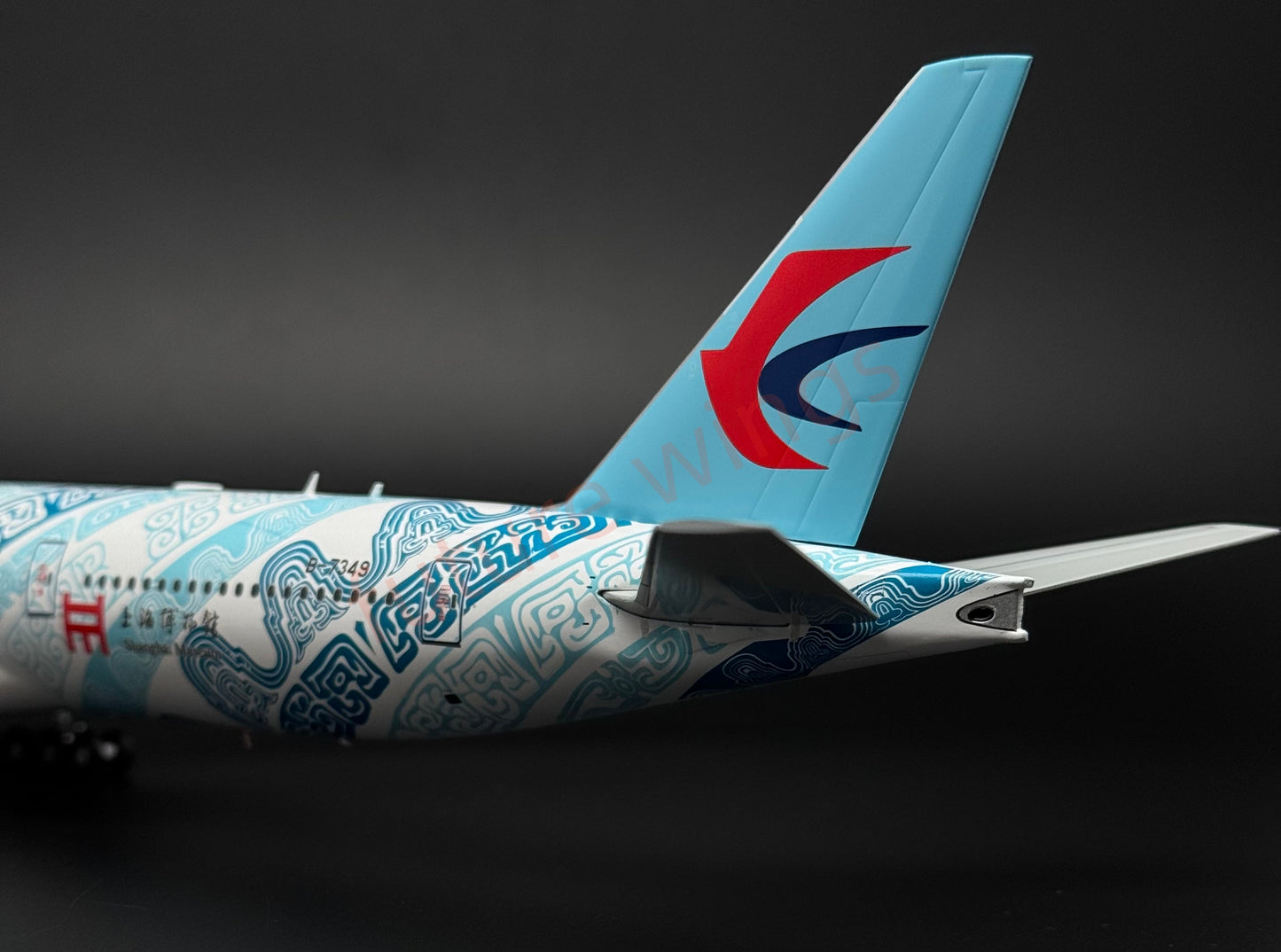 1:200 KJ Models(JC Wings) China Eastern Airlines B777-300ER B-7349 Diecast Aircraft Model