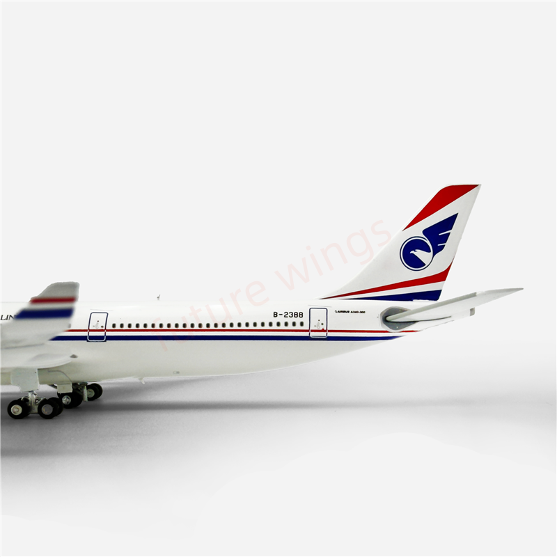 1:400 Aviation400 China Southwest Airlines A340-300 B-2388 Aircraft Model Free Tractor+Stand