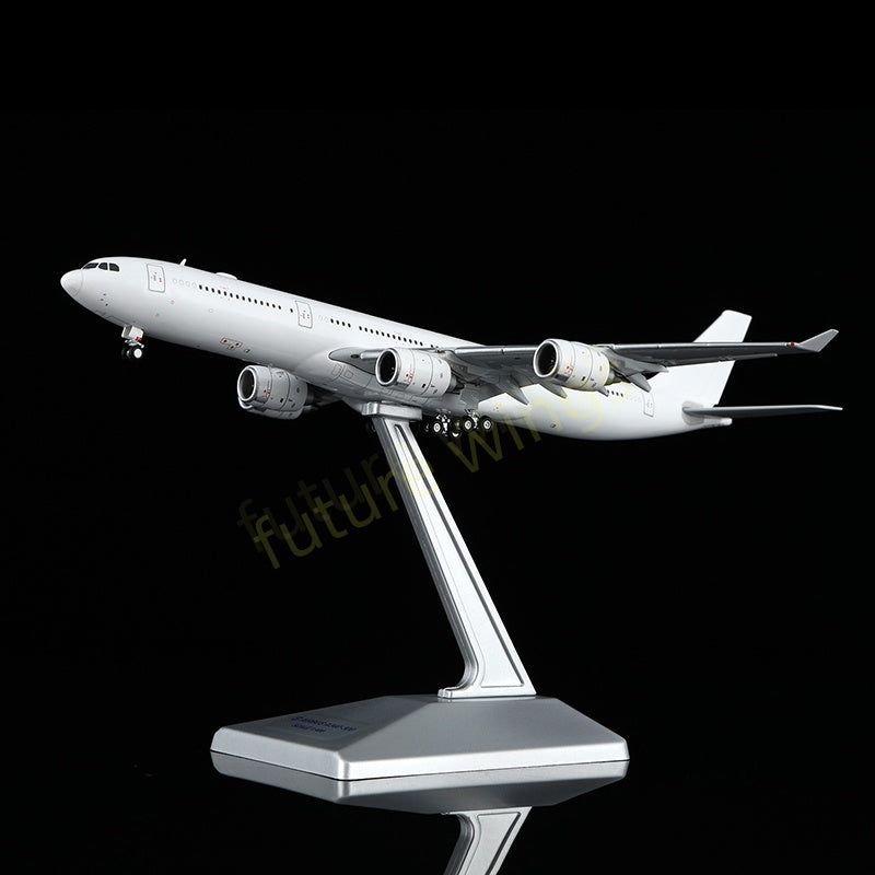 1:400 HX Models Airbus A340-500 Blank Aircraft Model+Free Tractor