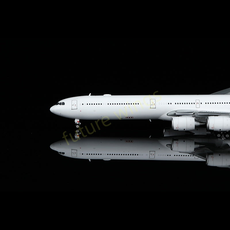 1:400 HX Models Airbus A340-600 Blank Aircraft Model+Free Tractor