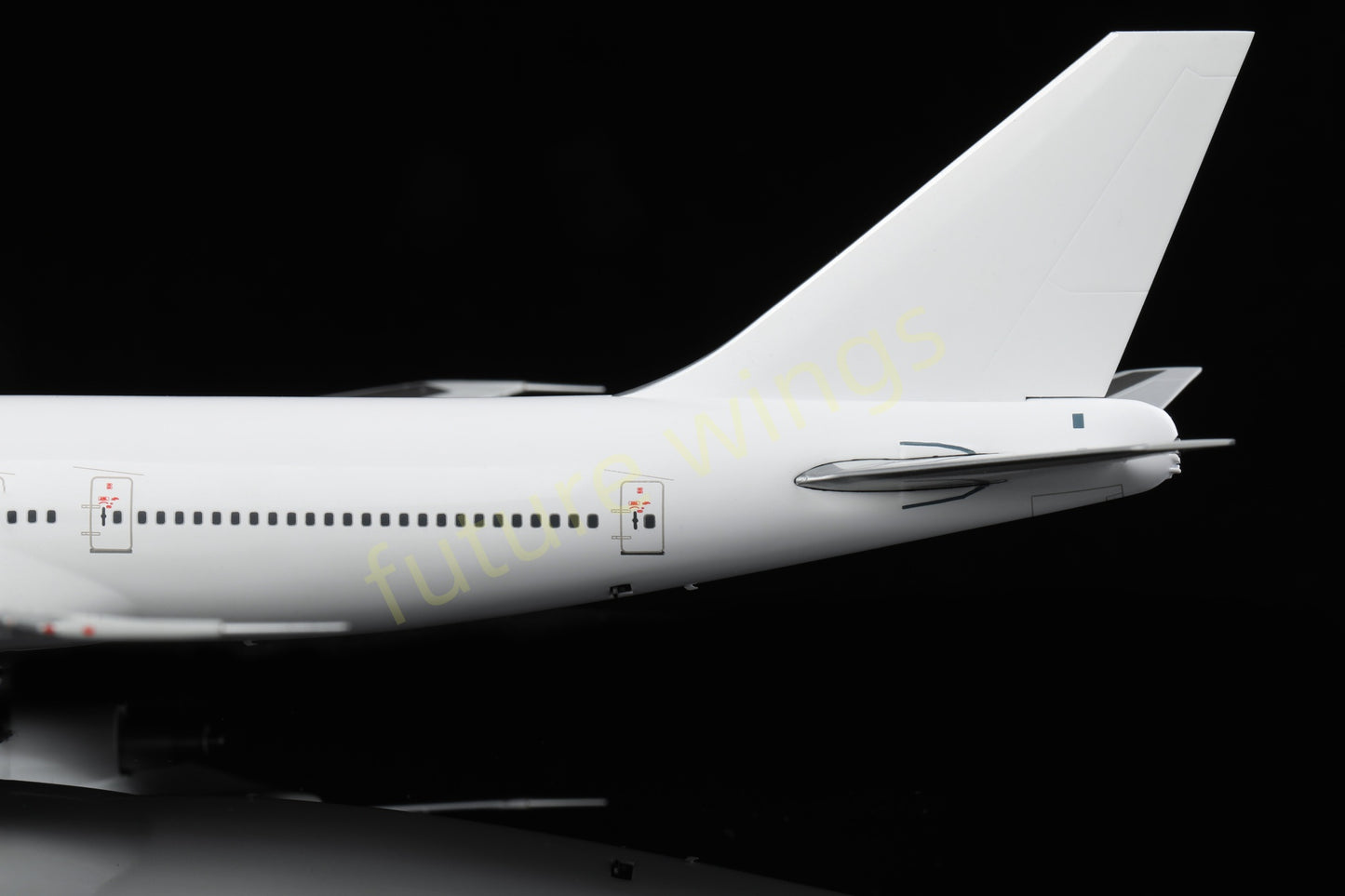 1:200 SQ Wings Boeing B747-100 Blank Diecast Aircraft Model