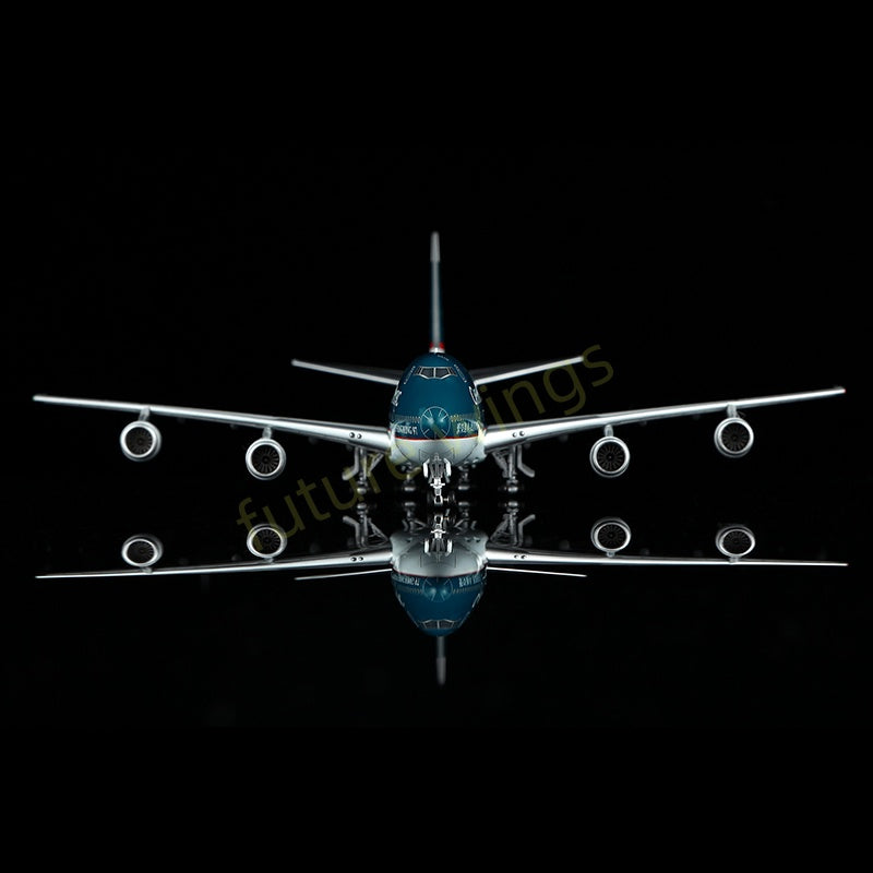 1:400 YY Wings Cathay Pacific B747-200 B-HIB Aircraft Model Free Tractor +Stand