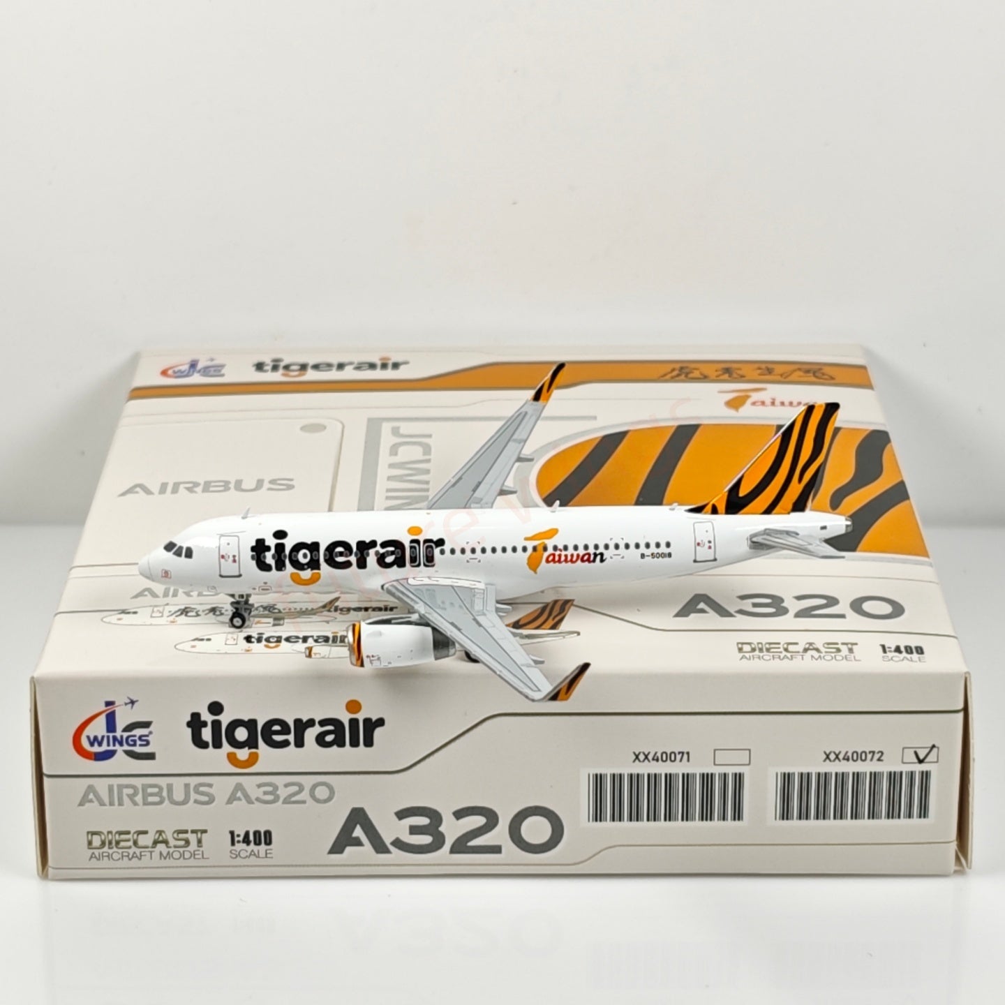 1:400 JC Wings XX40072 Tiger Air A320 B-50018 Aircraft Model+Free Tractor