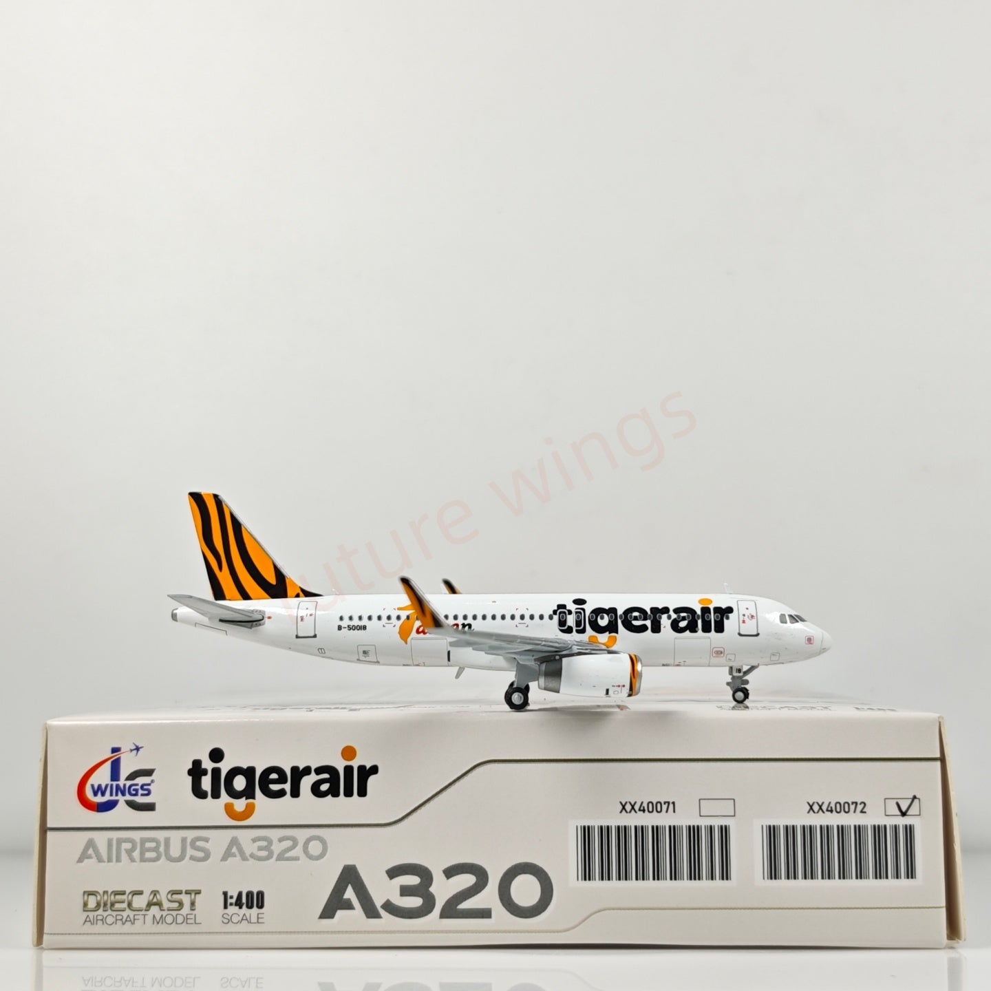1:400 JC Wings XX40072 Tiger Air A320 B-50018 Aircraft Model+Free Tractor