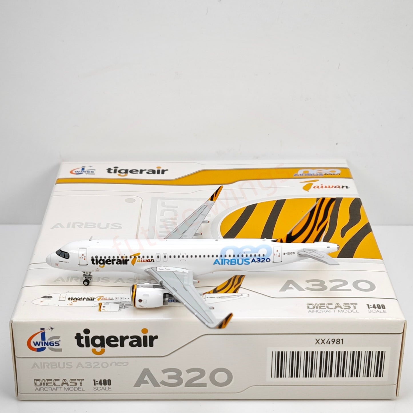 1:400 JC Wings XX4981 Tiger Air A320neo B-50021 Aircraft Model+Free Tractor