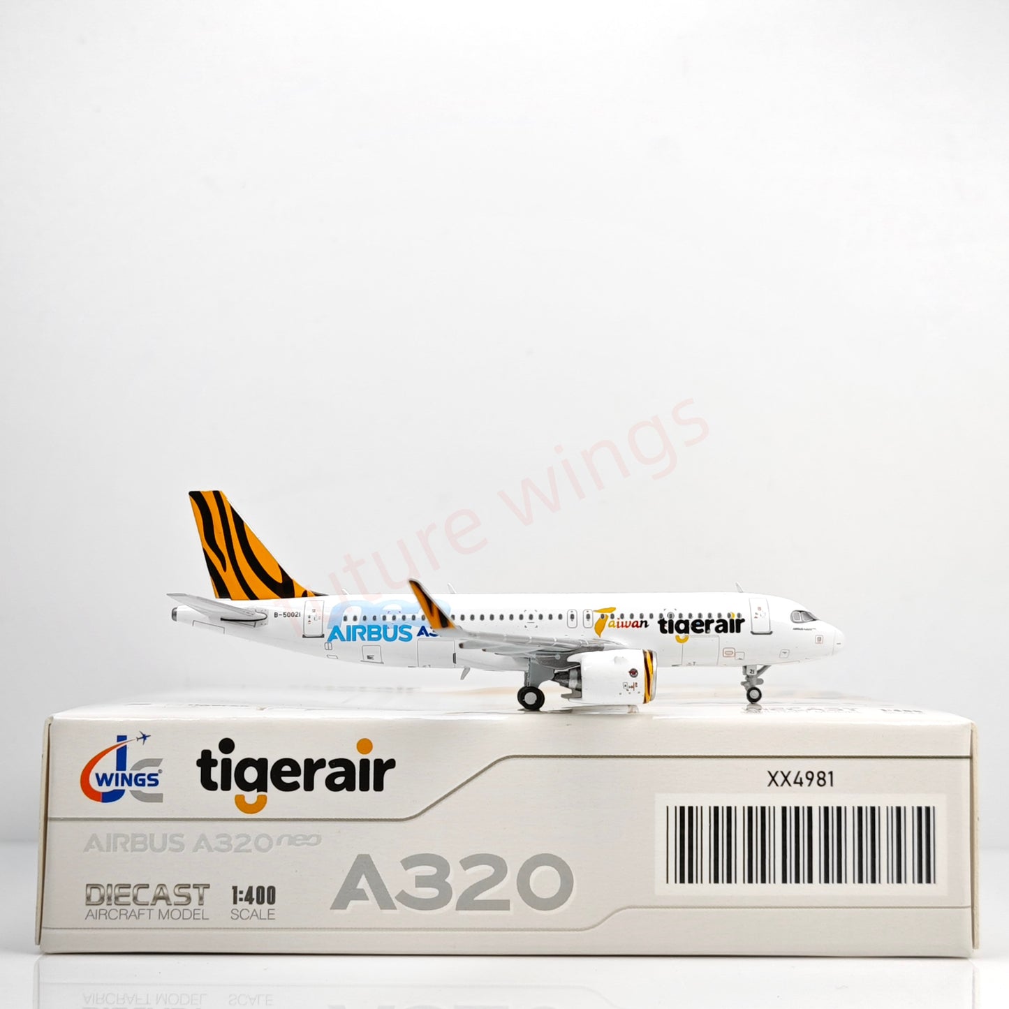1:400 JC Wings XX4981 Tiger Air A320neo B-50021 Aircraft Model+Free Tractor