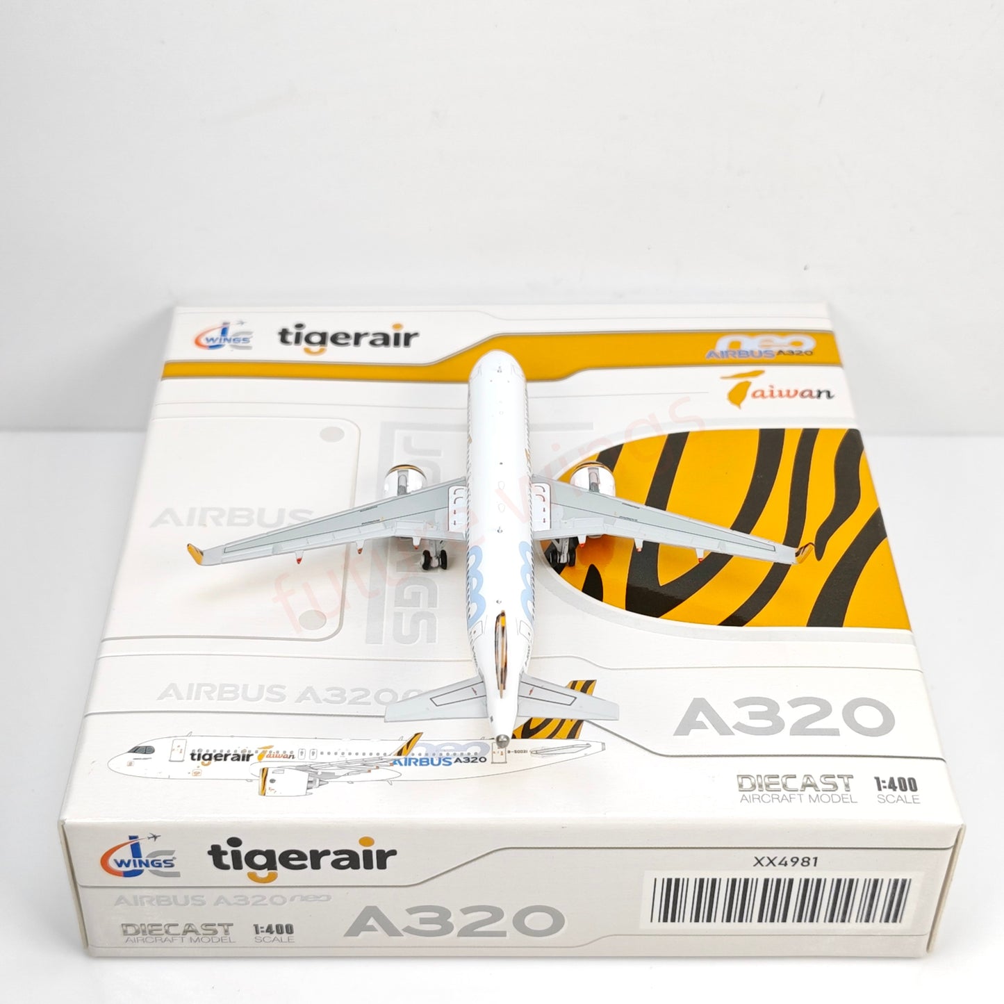1:400 JC Wings XX4981 Tiger Air A320neo B-50021 Aircraft Model+Free Tractor