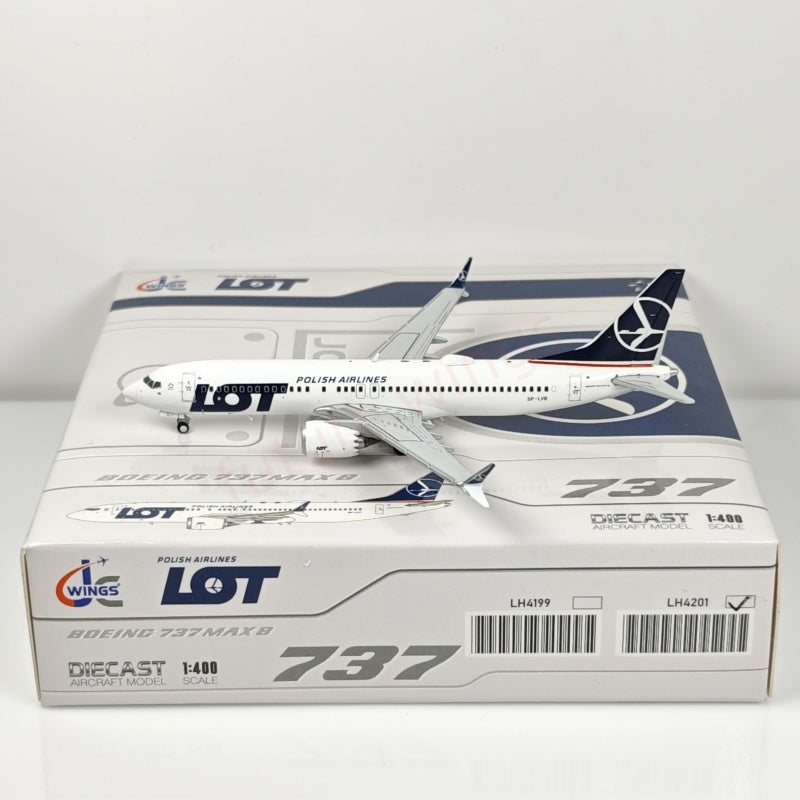 1:400 JC Wings LH4201 LOT B737 MAX8 SP-LVB Aircraft Model+Free Tractor