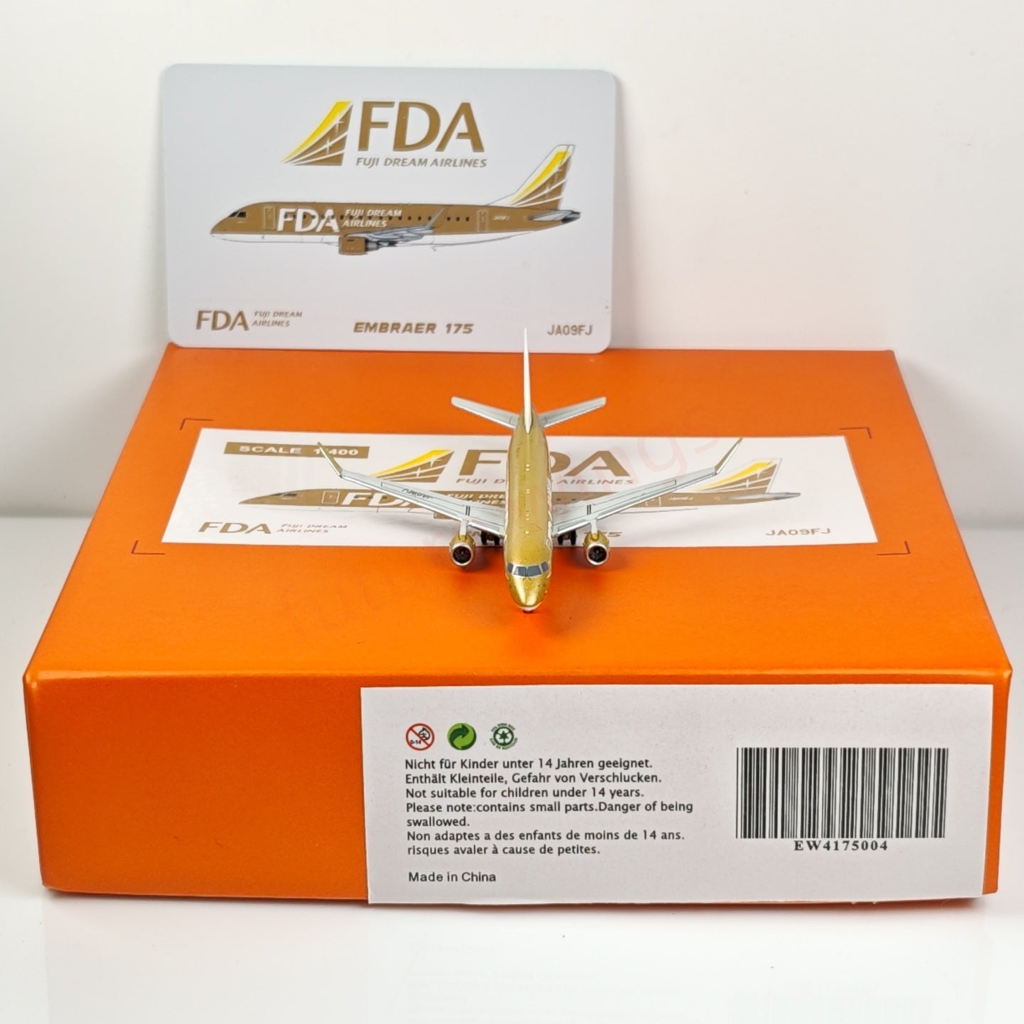 1:400 JC Wings EW4175004 Fuji FDA ERJ-175STD JA09FJ Aircraft Model+Free Tractor
