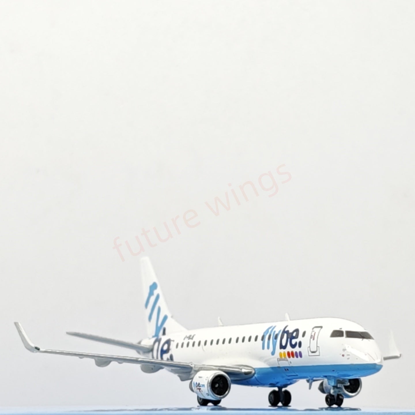 1:400 JC Wings LH4230 Flybe ERJ-170-200STD G-FBJE Aircraft Model+Free Tractor