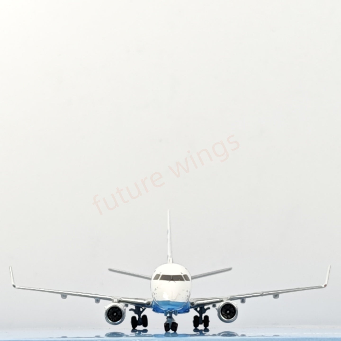 1:400 JC Wings LH4230 Flybe ERJ-170-200STD G-FBJE Aircraft Model+Free Tractor