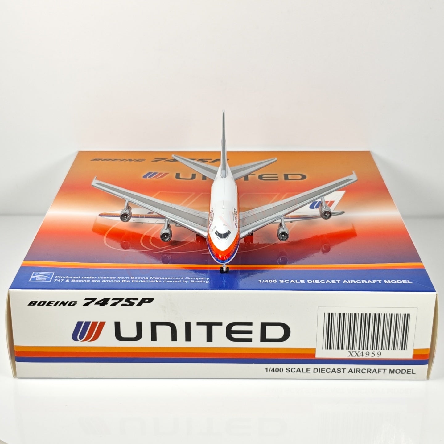 1:400 JC Wings XX4959 United Airlines B747SP N140UA Aircraft Model+Free Tractor