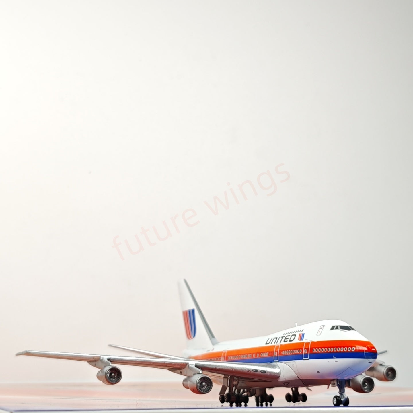 1:400 JC Wings XX4959 United Airlines B747SP N140UA Aircraft Model+Free Tractor