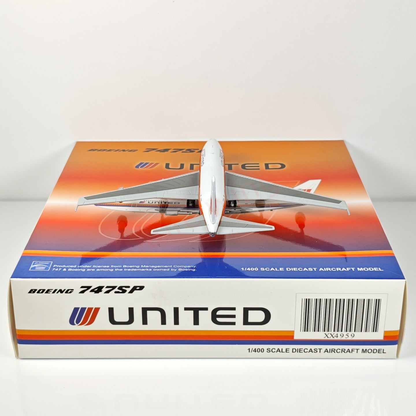 1:400 JC Wings XX4959 United Airlines B747SP N140UA Aircraft Model+Free Tractor