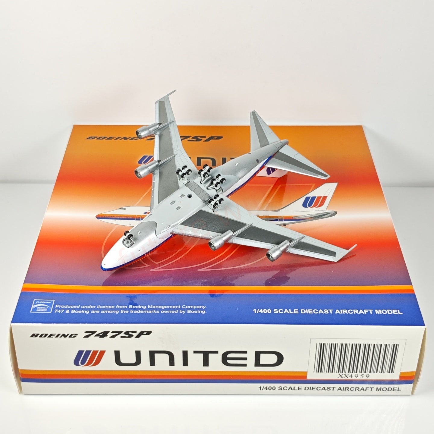 1:400 JC Wings XX4959 United Airlines B747SP N140UA Aircraft Model+Free Tractor