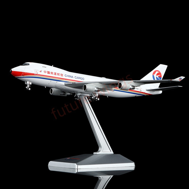 1:400 YY Wings China Cargo B747-400F B-2428 Aircraft Model Free Tractor +Stand