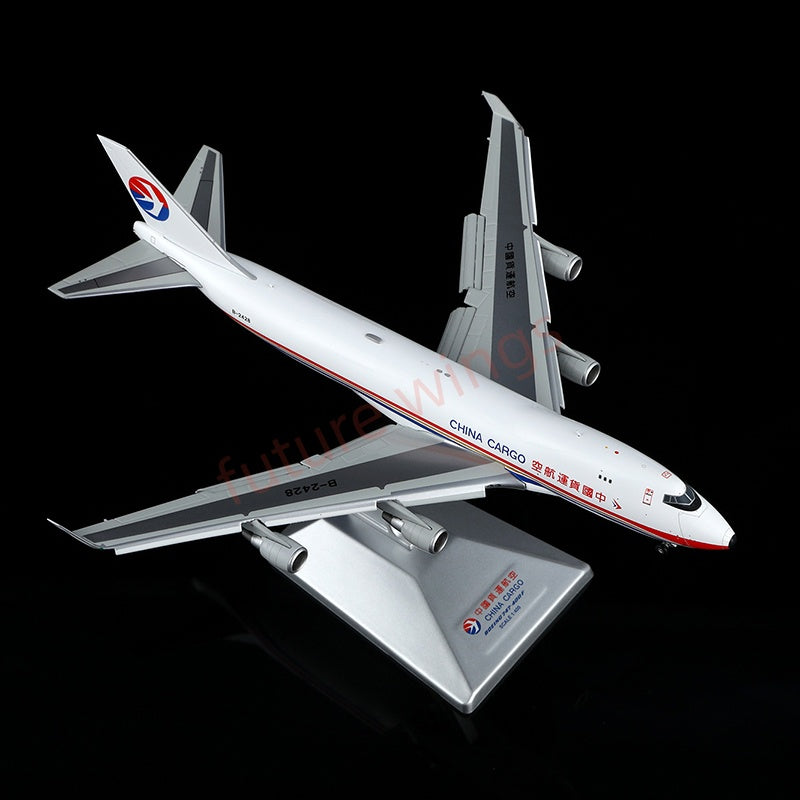1:400 YY Wings China Cargo B747-400F B-2428 Aircraft Model Free Tractor +Stand