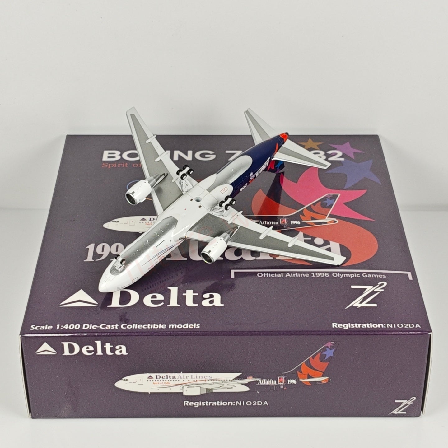 1:400 Z² Model Delta Airlines B767-200 N102DA Aircraft Model+Free Tractor