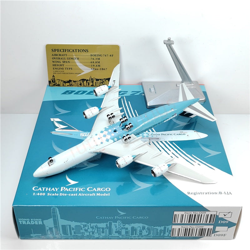 1:400 YY Wings Cathay Pacific B747-8F B-LJA Aircraft Model Free Tractor +Stand