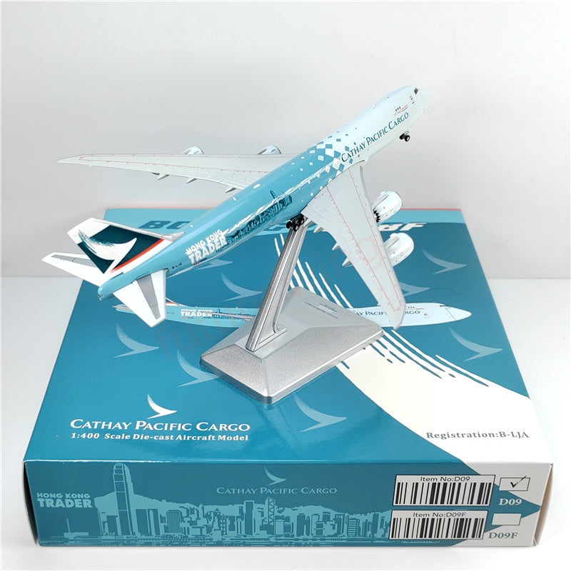 1:400 YY Wings Cathay Pacific B747-8F B-LJA Aircraft Model Free Tractor +Stand