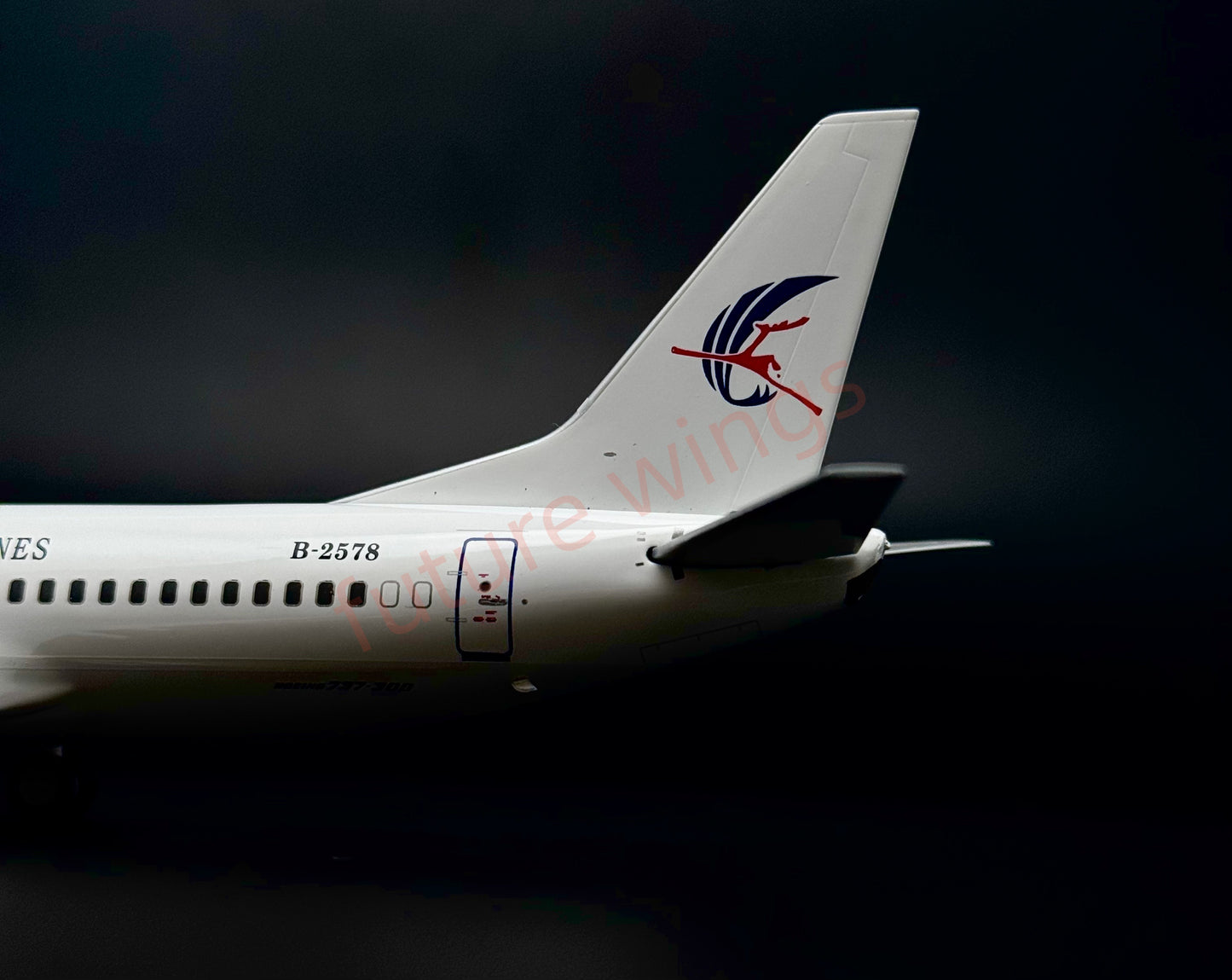 1:200 KJ Model(InFlight200) Hainan Airlines B737-300 B-2578 Diecast Aircraft Model