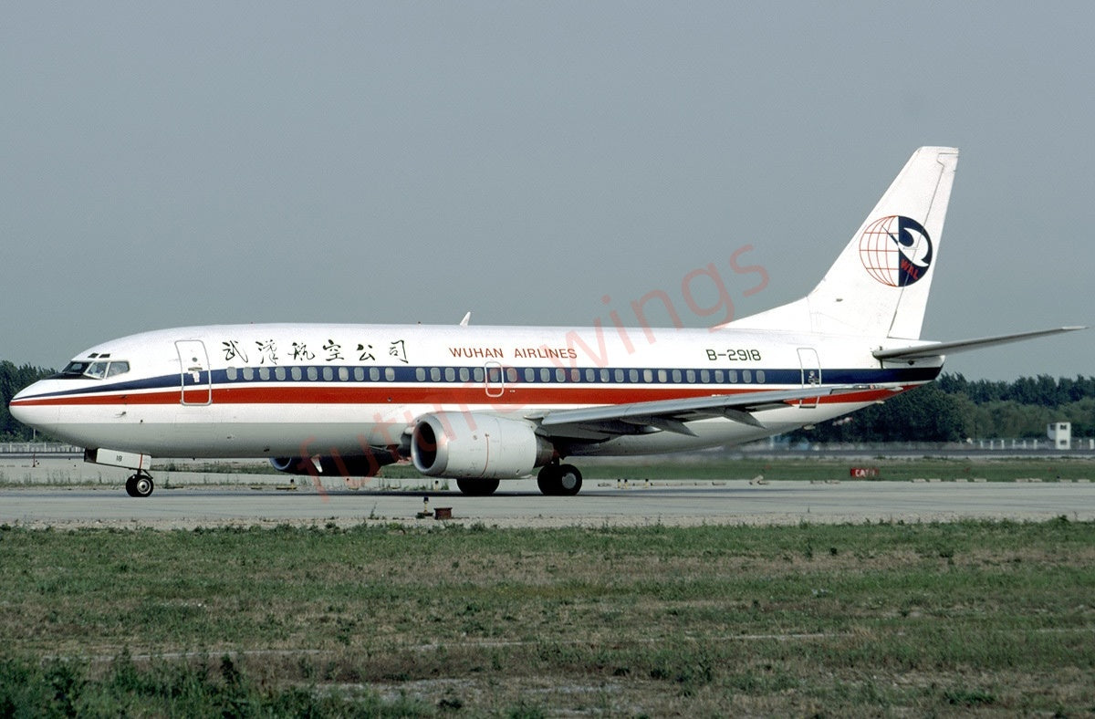 1:200 KJ Model(InFlight200) Wuhan Airlines B737-300 B-2918 Diecast Aircraft Model