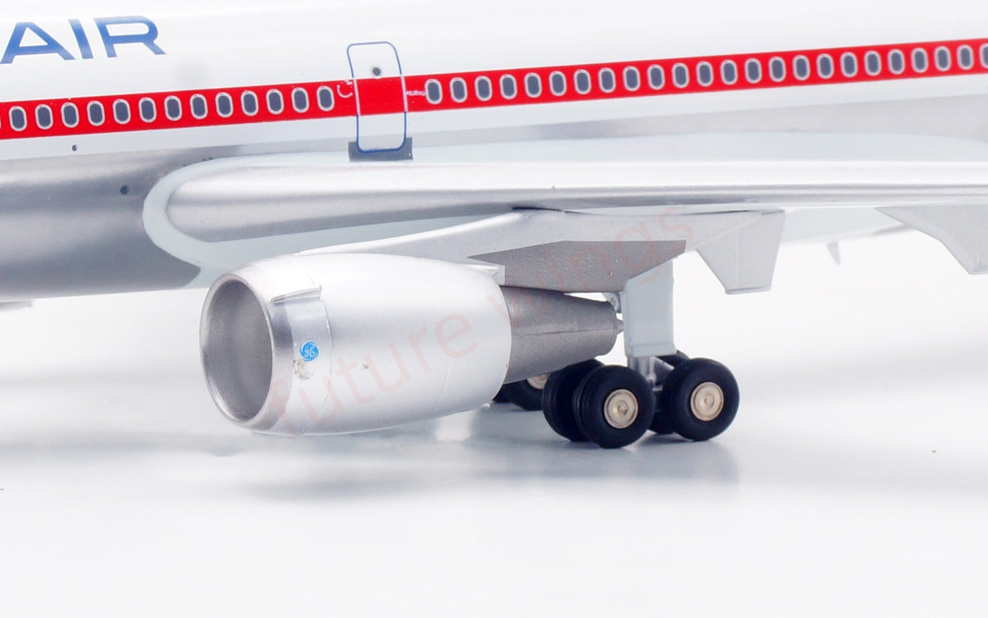 1:200 B-Models(InFlight200) Swiss DC-10-30 HB-IHF Diecast Aircraft Model