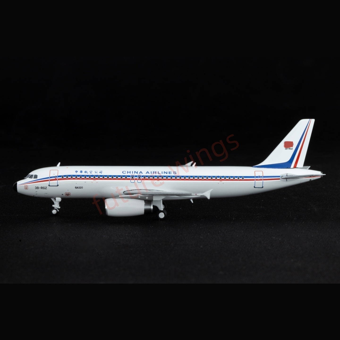 1:400 Kylin Models China Airlines A320 3B-RGZ Aircraft Model+Free Tractor