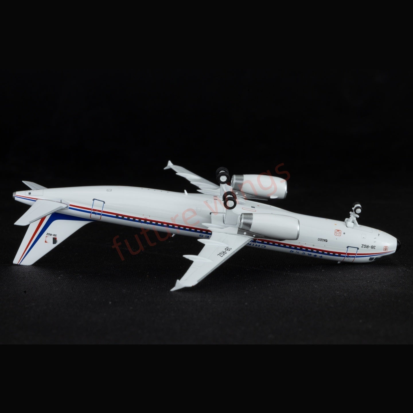 1:400 Kylin Models China Airlines A320 3B-RGZ Aircraft Model+Free Tractor