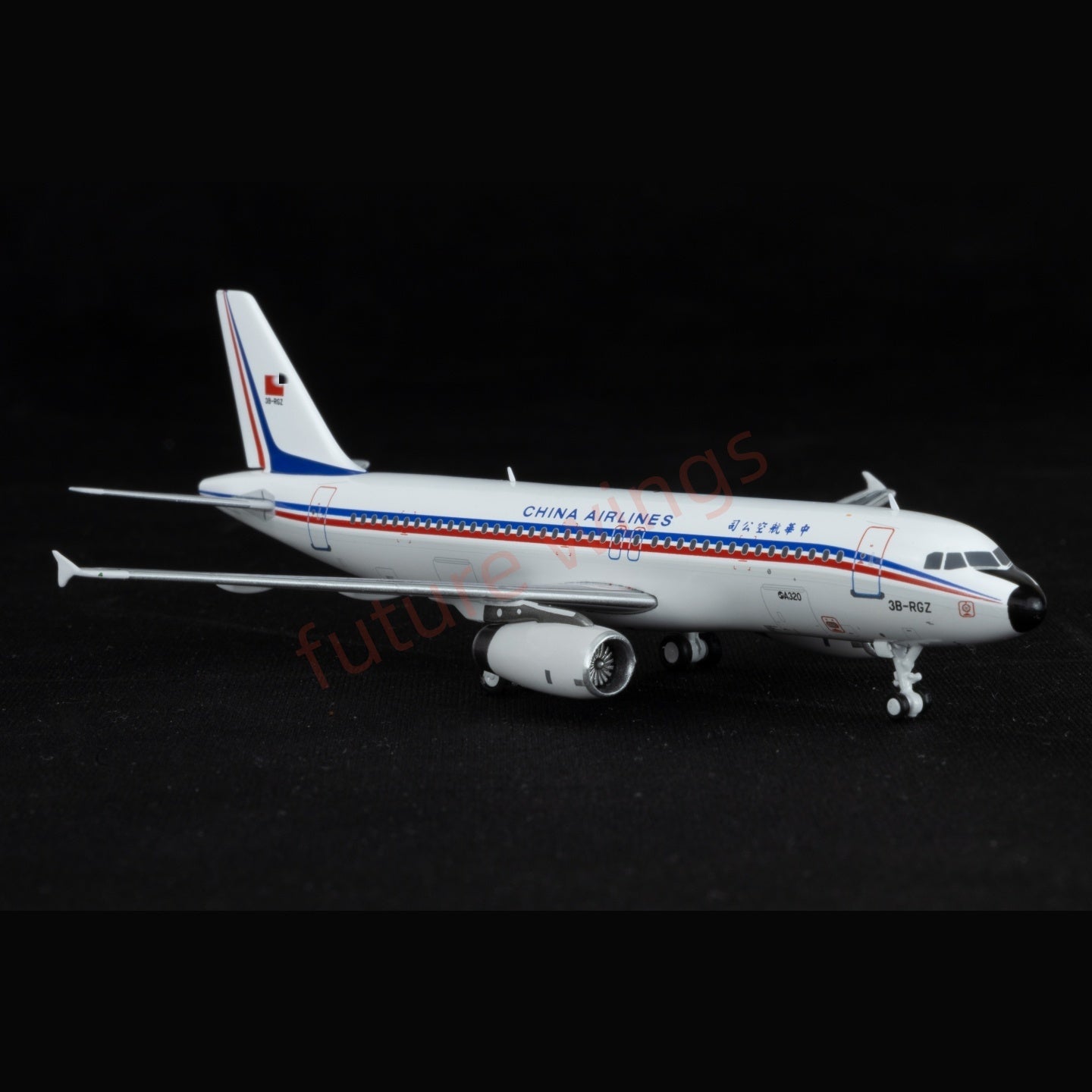 1:400 Kylin Models China Airlines A320 3B-RGZ Aircraft Model+Free Tractor