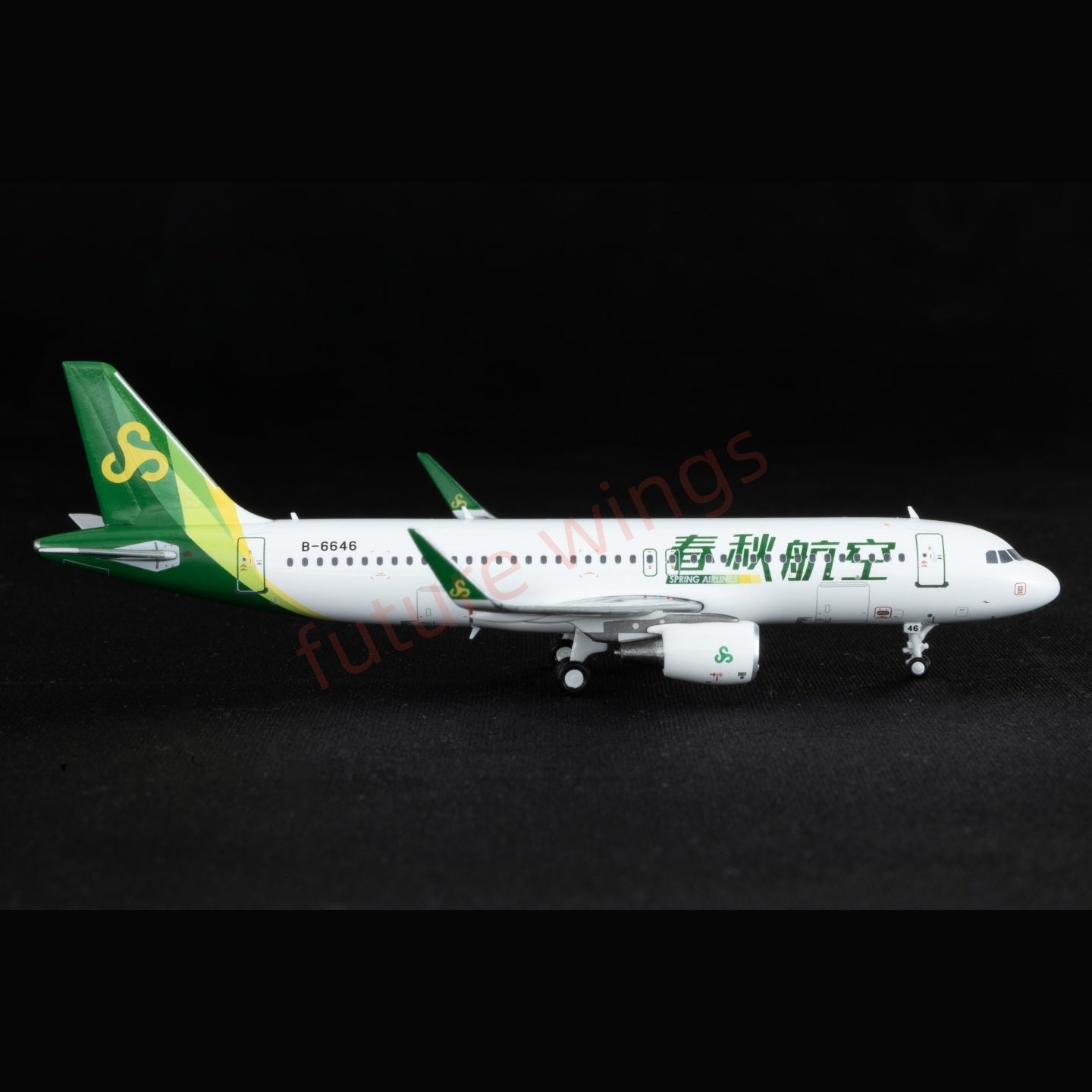 1:400 Kylin Models Spring Airlines A320 B-6646 Aircraft Model+Free Tractor