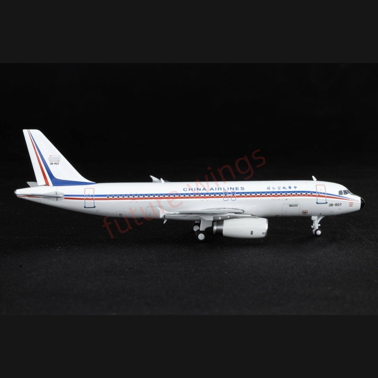 1:400 Kylin Models China Airlines A320 3B-RGY Aircraft Model+Free Tractor