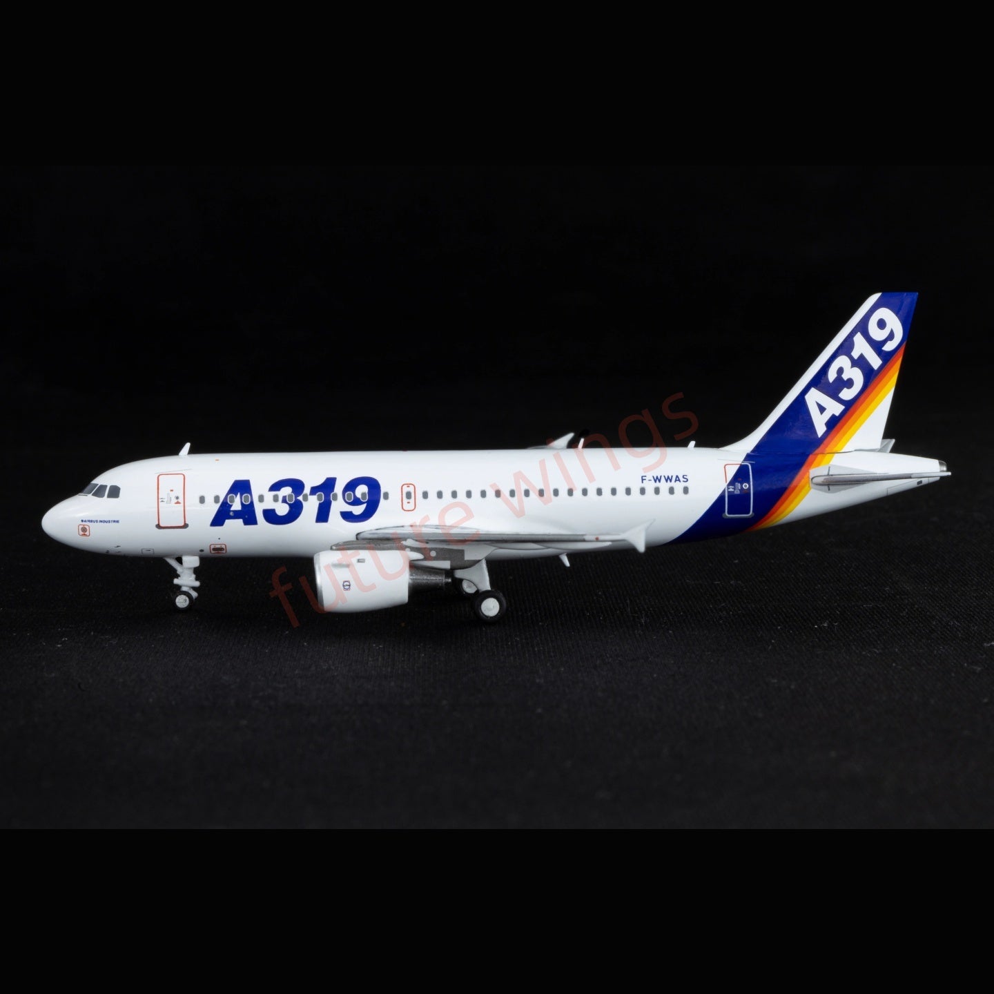 1:400 Kylin Models Airbus House Color A319 F-WWAS  Aircraft Model+Free Tractor