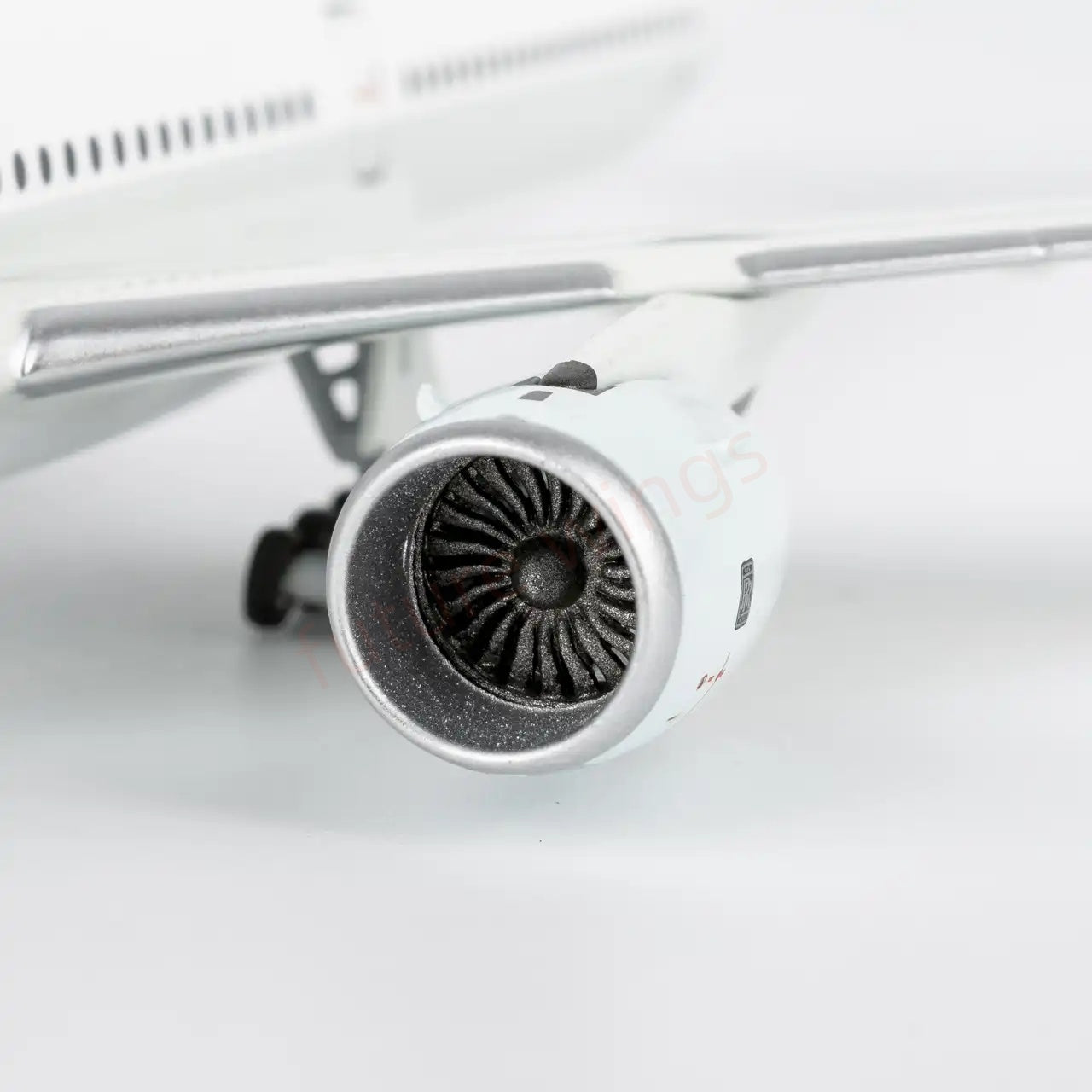 1:400 NG Models NG57020 Cathay Pacific A350-1000 B-LXO Aircraft Model+Free Tractor