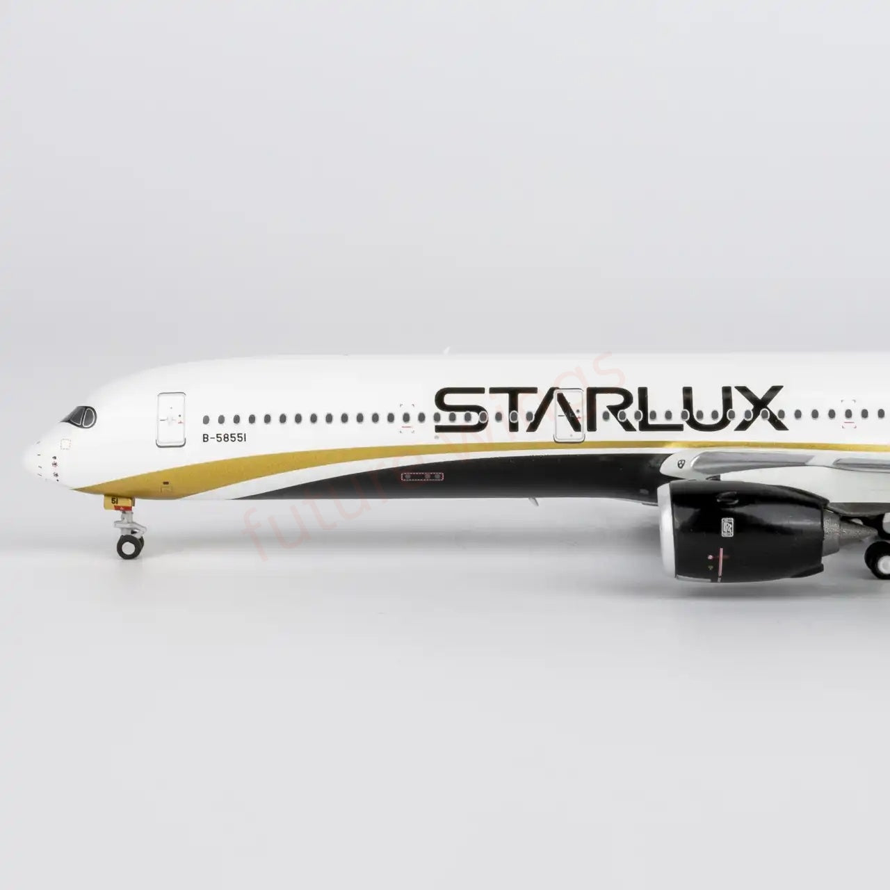 1:400 NG Models NG57025 StarLux Airlines A350-1000 B-58551 " "Luxury Package""Aircraft Model+Free Tractor