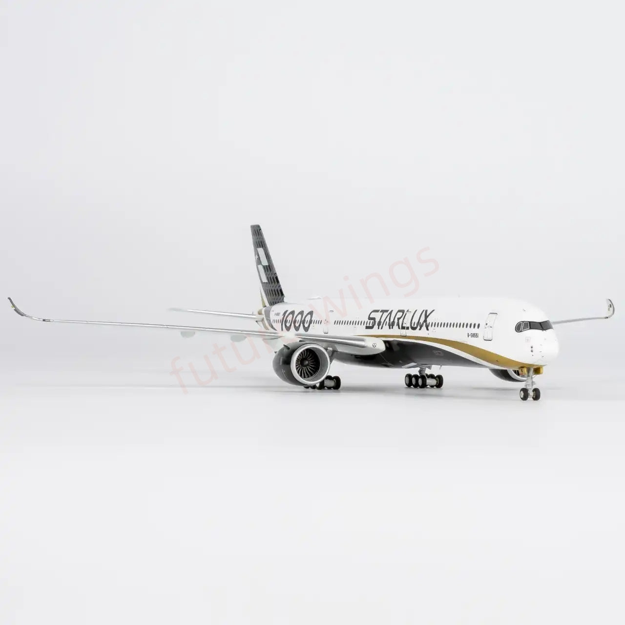 1:400 NG Models NG57025 StarLux Airlines A350-1000 B-58551 " "Luxury Package""Aircraft Model+Free Tractor