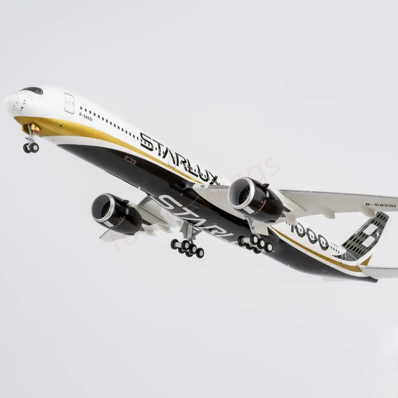 1:400 NG Models NG57025 StarLux Airlines A350-1000 B-58551 " "Luxury Package""Aircraft Model+Free Tractor