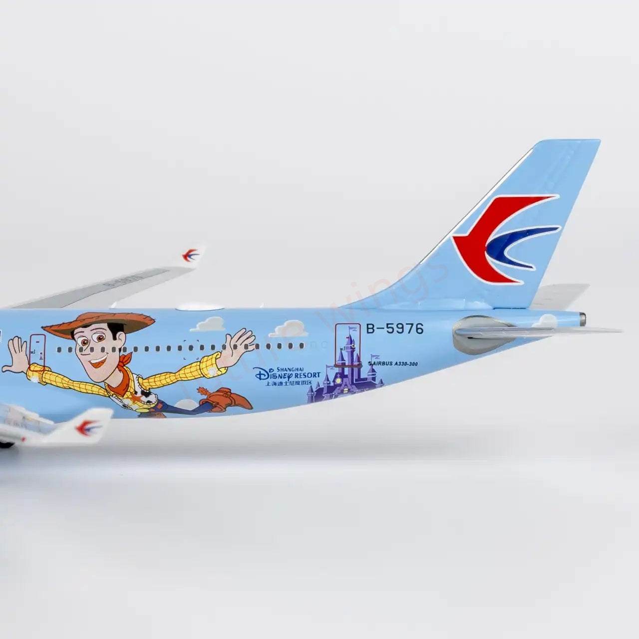 1:400 NG Models NG62078 China Eastern Airlines A330-300 B-5976 Aircraft Model+Free Tractor
