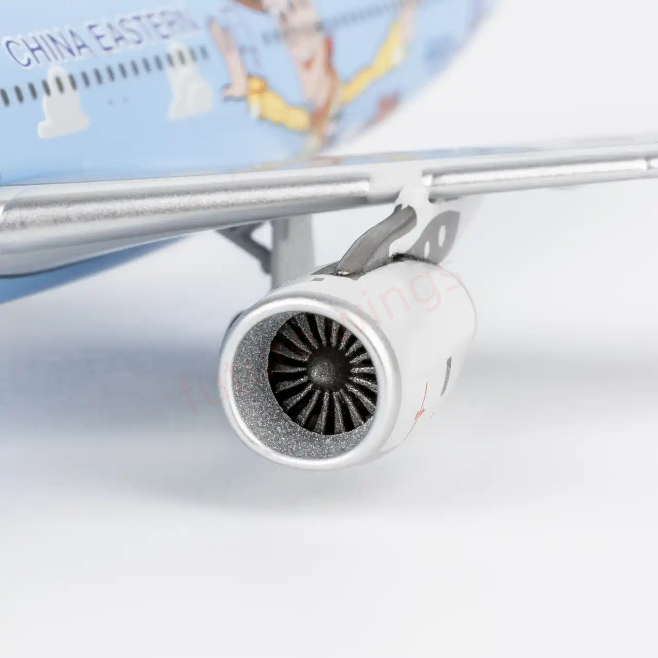 1:400 NG Models NG62078 China Eastern Airlines A330-300 B-5976 Aircraft Model+Free Tractor